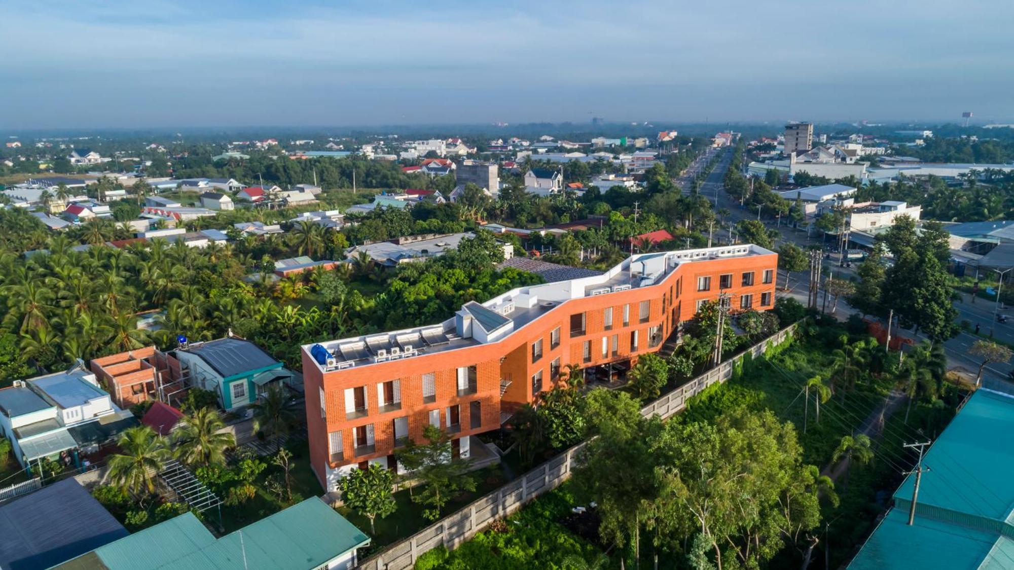 Готель Khach San Huynh Thao Ben Tre Екстер'єр фото